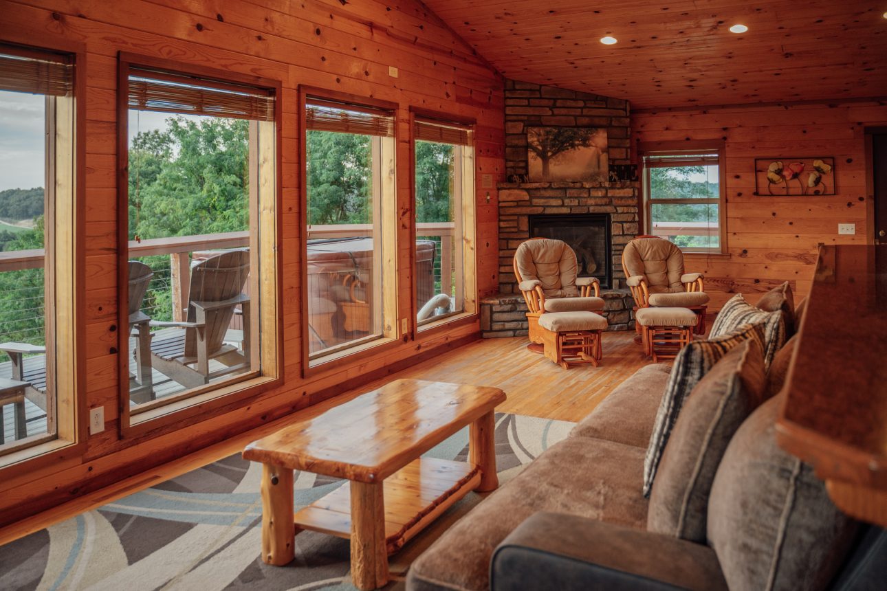 Mountain Sunset Cabin Living Area